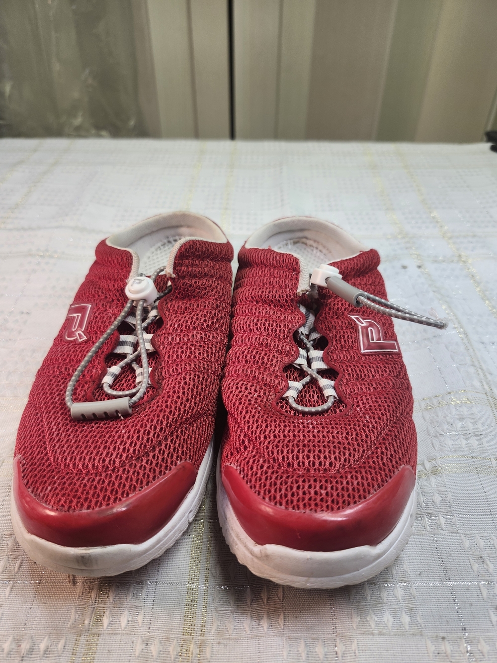 Women's Red Slip-On Mesh Athletic Sneakers with Easy Toggle Lacing